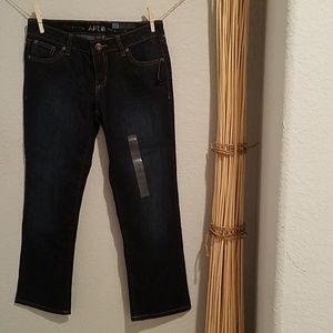 Apt.9 Straight Jean's NWT size 4